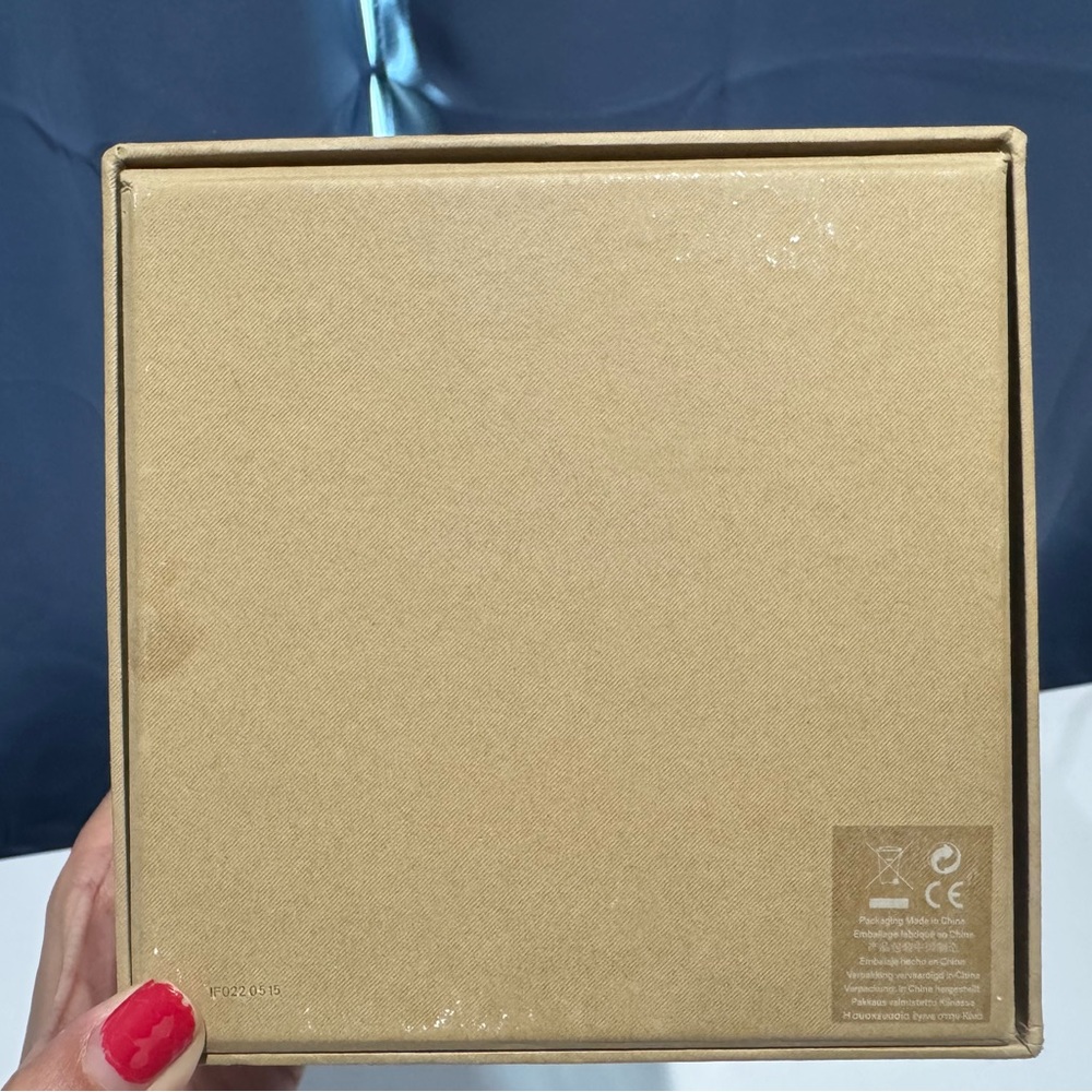 NWT Burberry Watch with Double Wrap Leather Strap - Picture 8 of 8